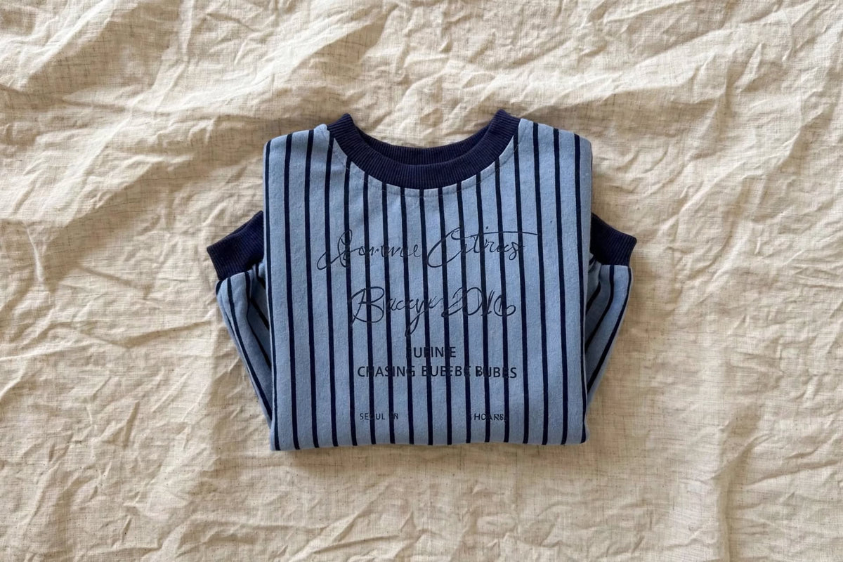 Pull Enfant à Rayures Verticales Bleues - Coupe Boxy