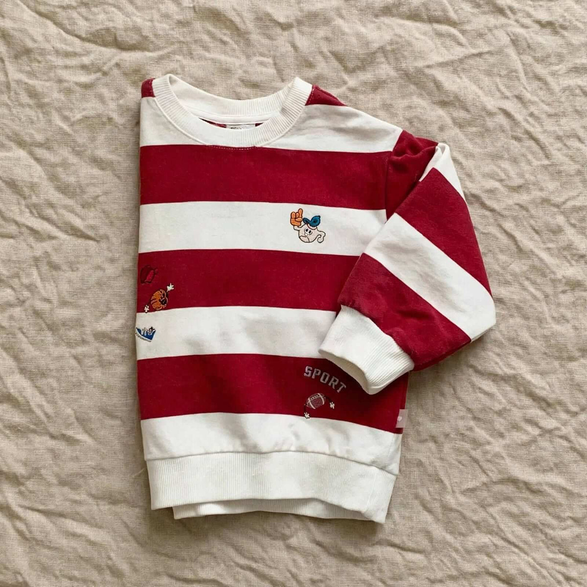 Pull Rayé Garçon Rouge et Blanc - Motifs Sport
