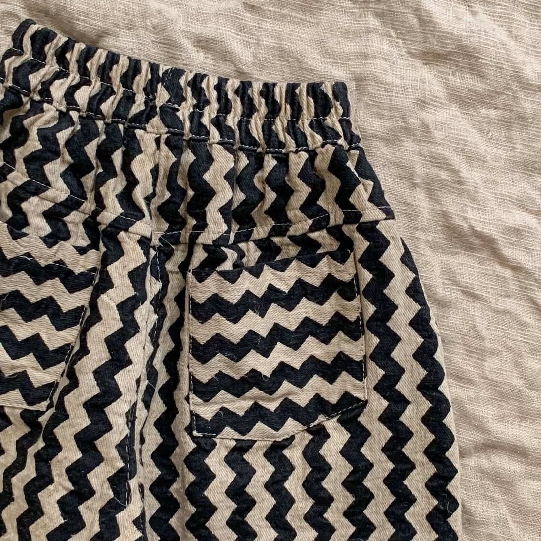 Pantalon Harem Enfant à Zigzags Noir et Écru - 1 à 6 ans