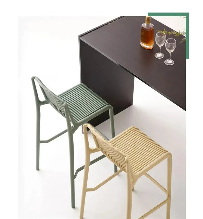 Chaises de bar en plastique simple moderne