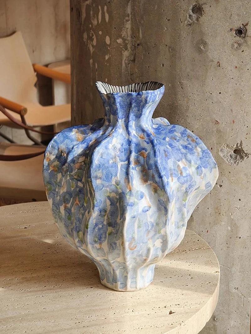 Vase en céramique abstrait fait à la main