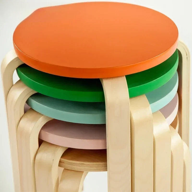 Tabourets hauts en plastique