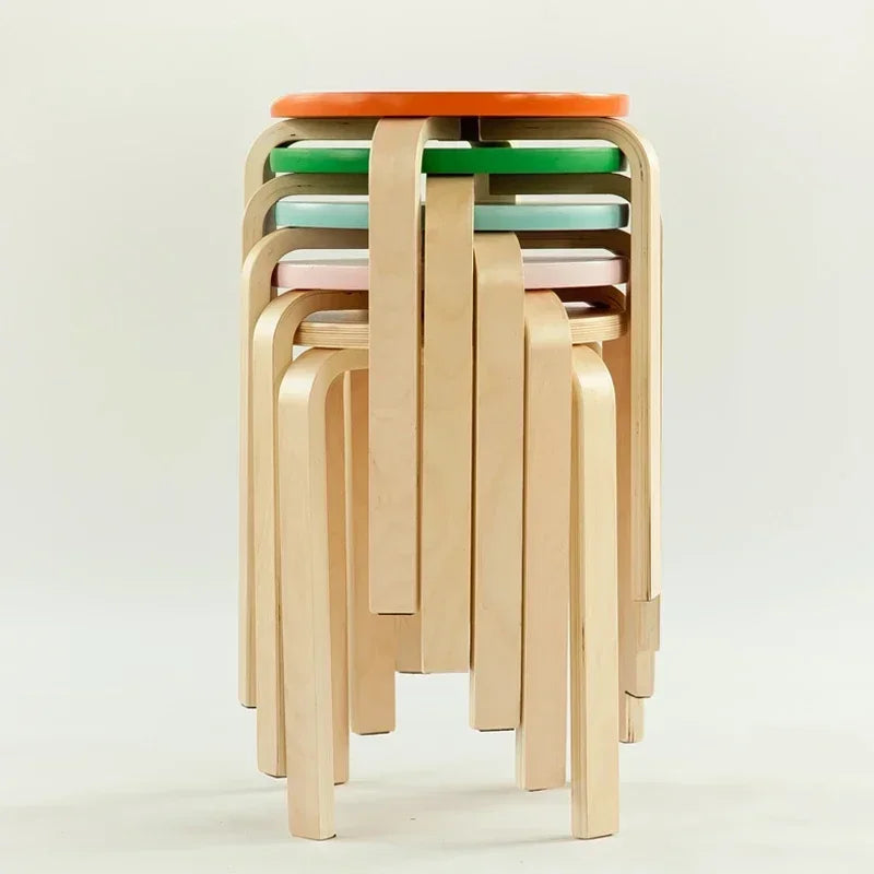 Tabourets hauts en plastique