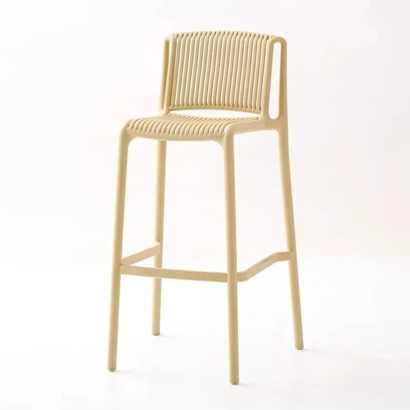Tabourets de bar en plastique modernes et simples