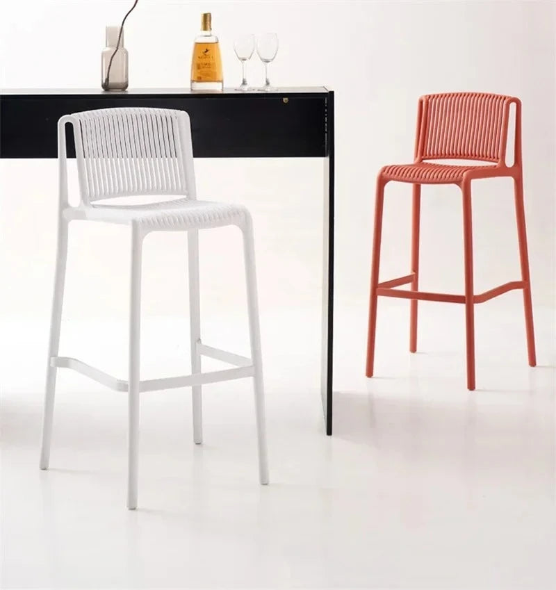 Chaises de bar en plastique simple moderne
