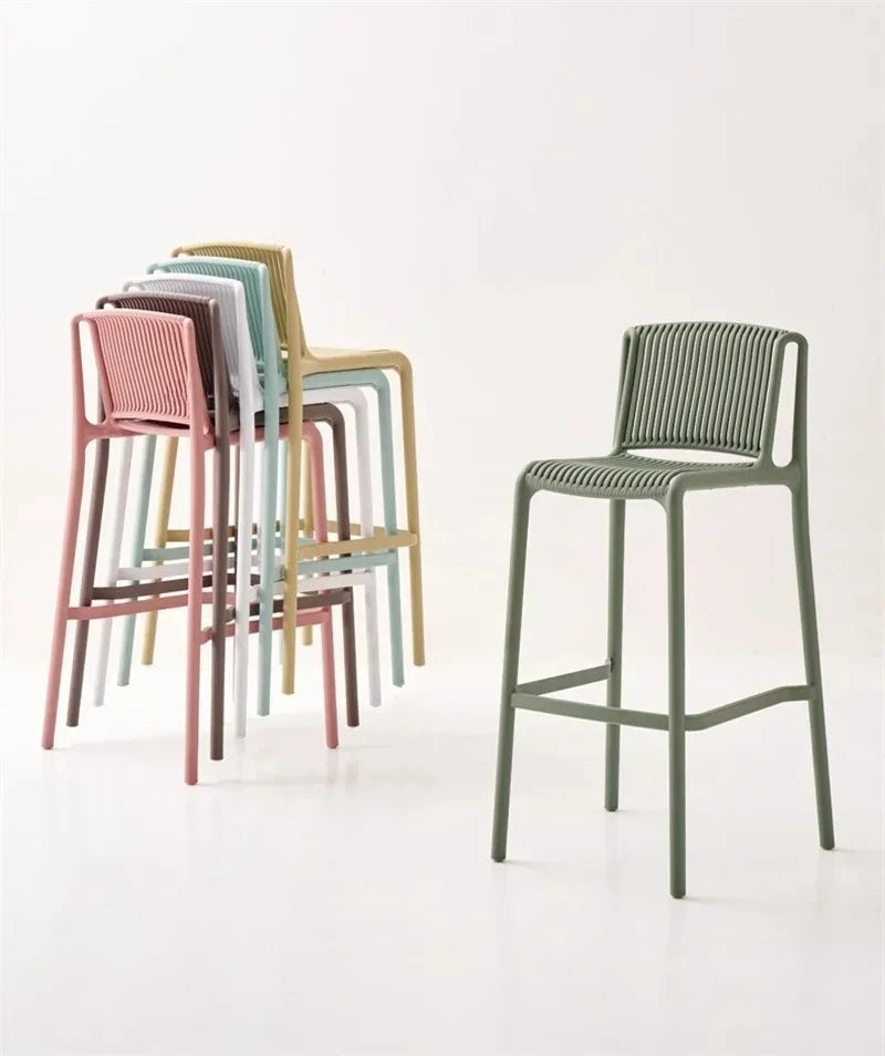 Chaises de bar en plastique simple moderne