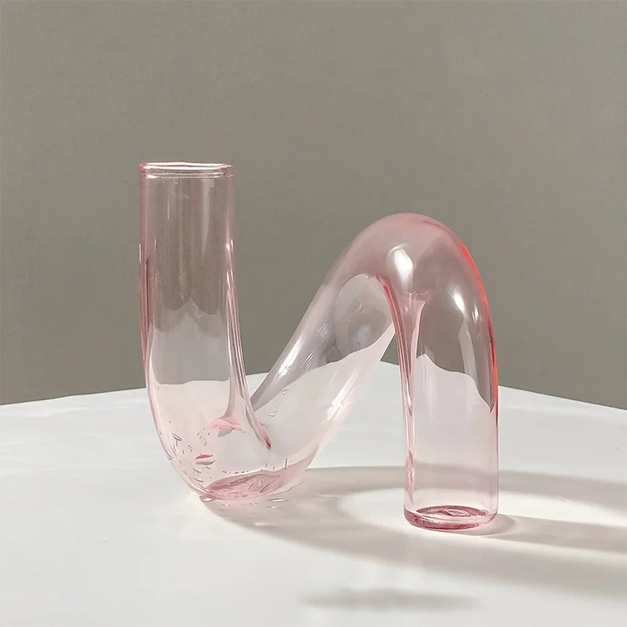Vase en verre asymétrique
