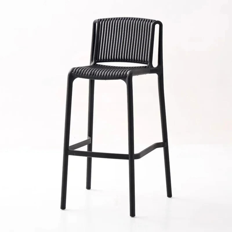 Tabourets de bar en plastique modernes et simples