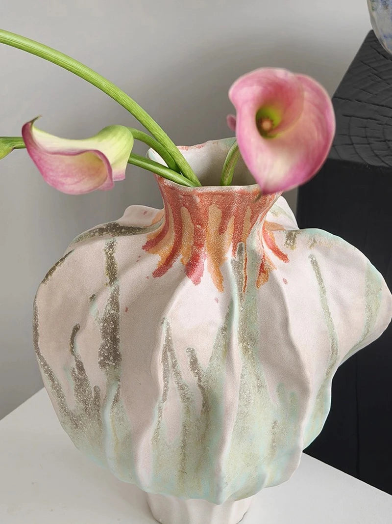 Vase en céramique abstrait fait à la main