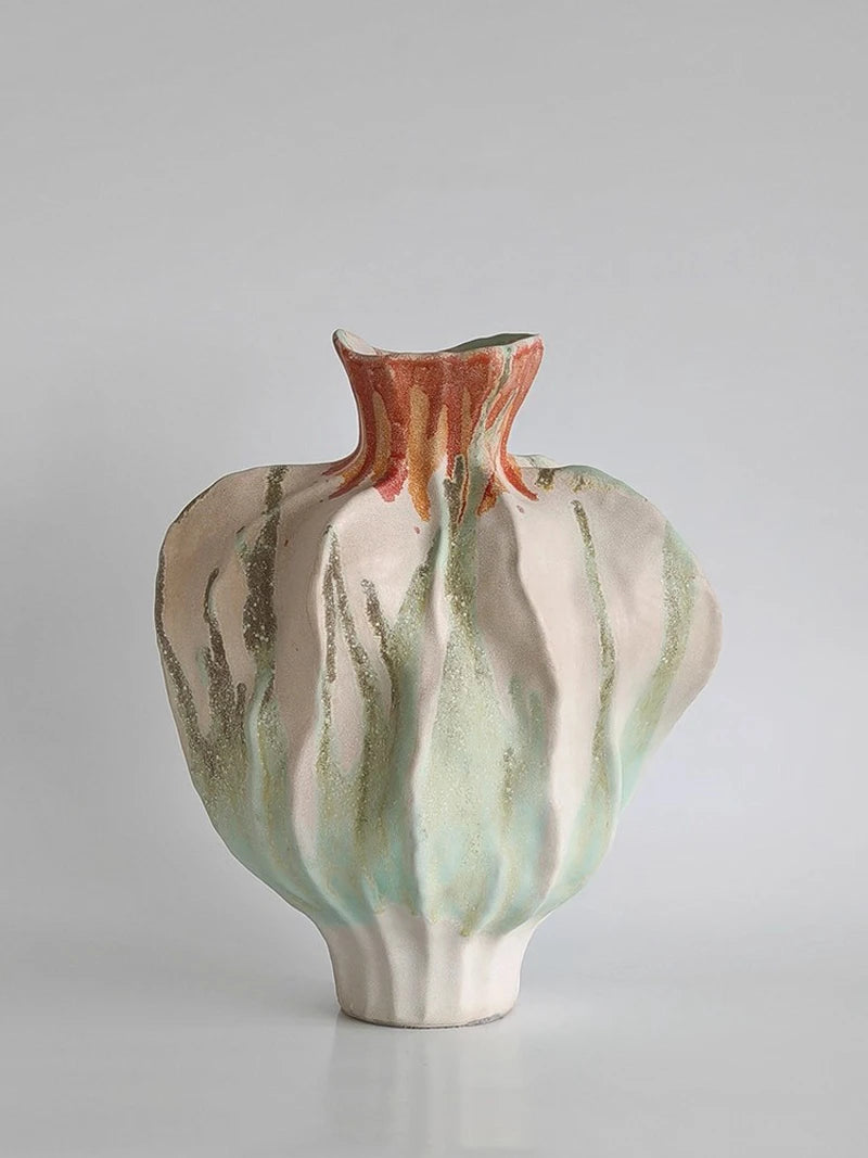 Vase en céramique abstrait fait à la main