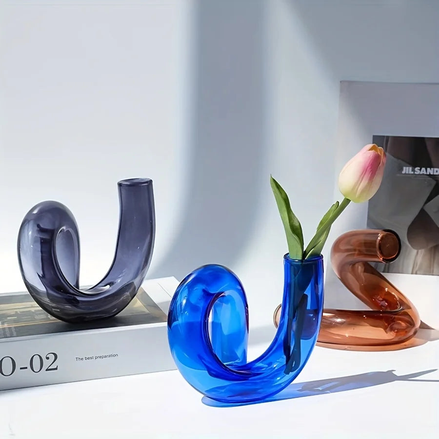 Vase en verre irrégulier
