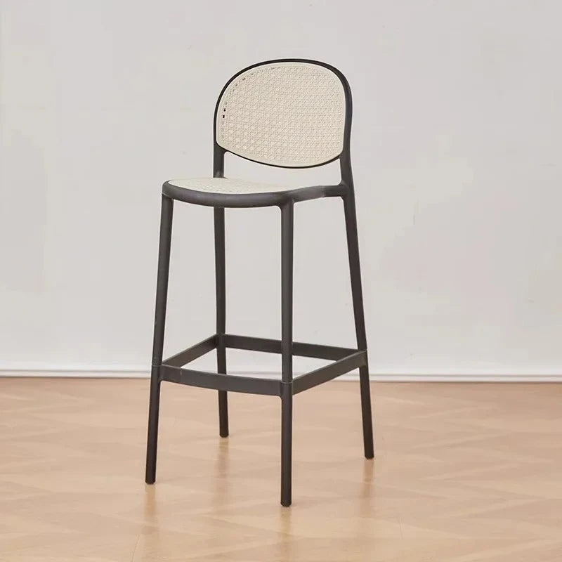 Tabourets de bar en plastique modernes et simples