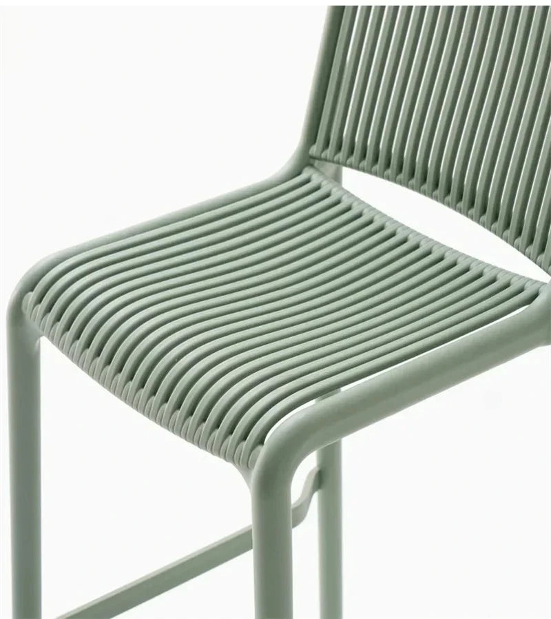 Chaises de bar en plastique simple moderne