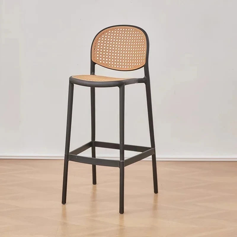 Tabourets de bar en plastique modernes et simples