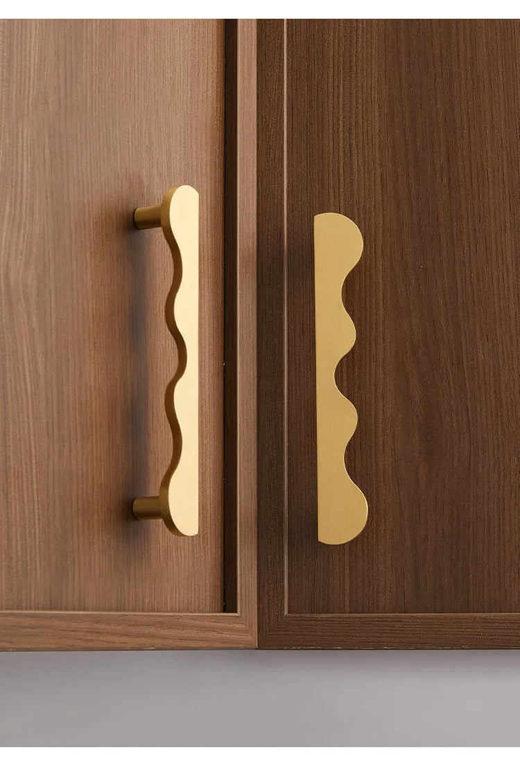 Poignées d'armoire en forme de vague en laiton modernes