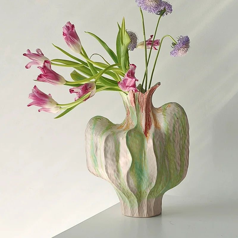 Vase en céramique abstrait fait à la main