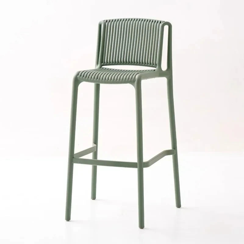 Tabourets de bar en plastique modernes et simples
