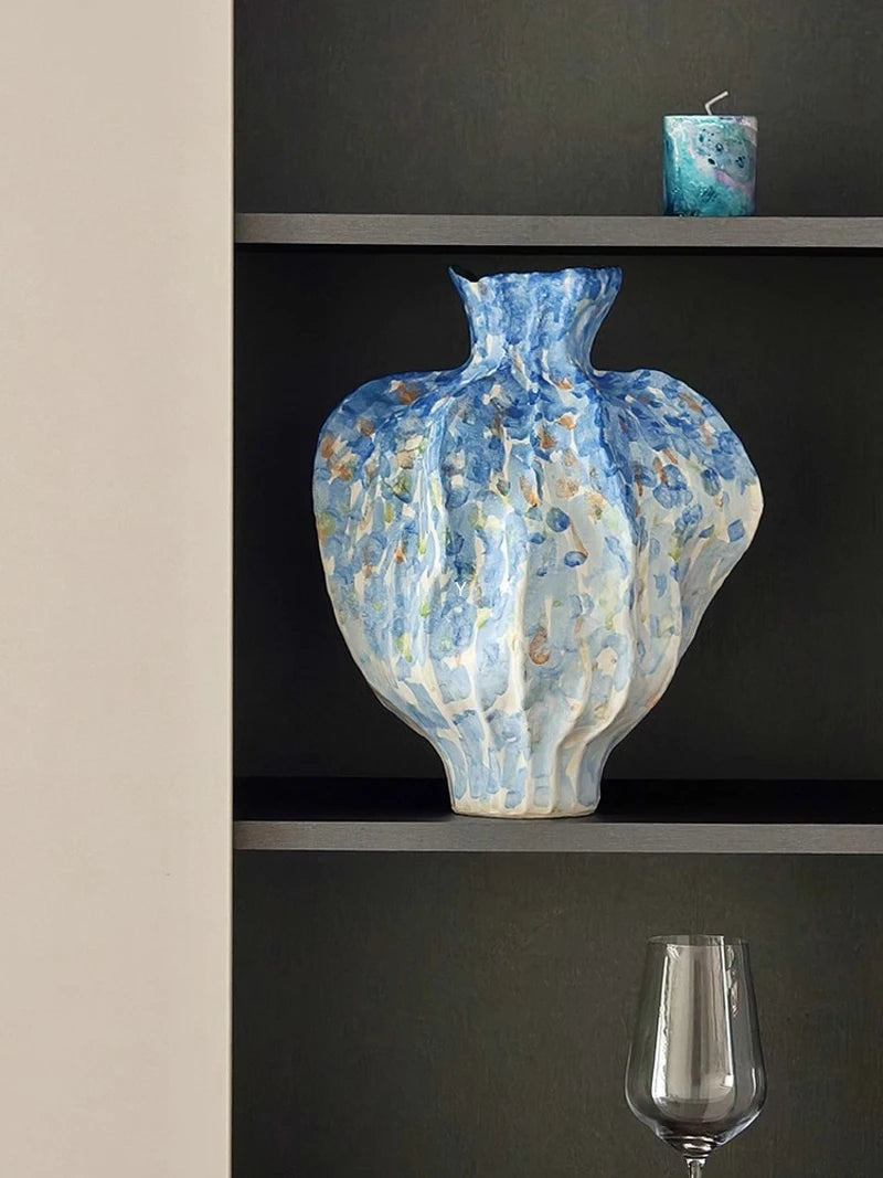 Vase en céramique abstrait fait à la main