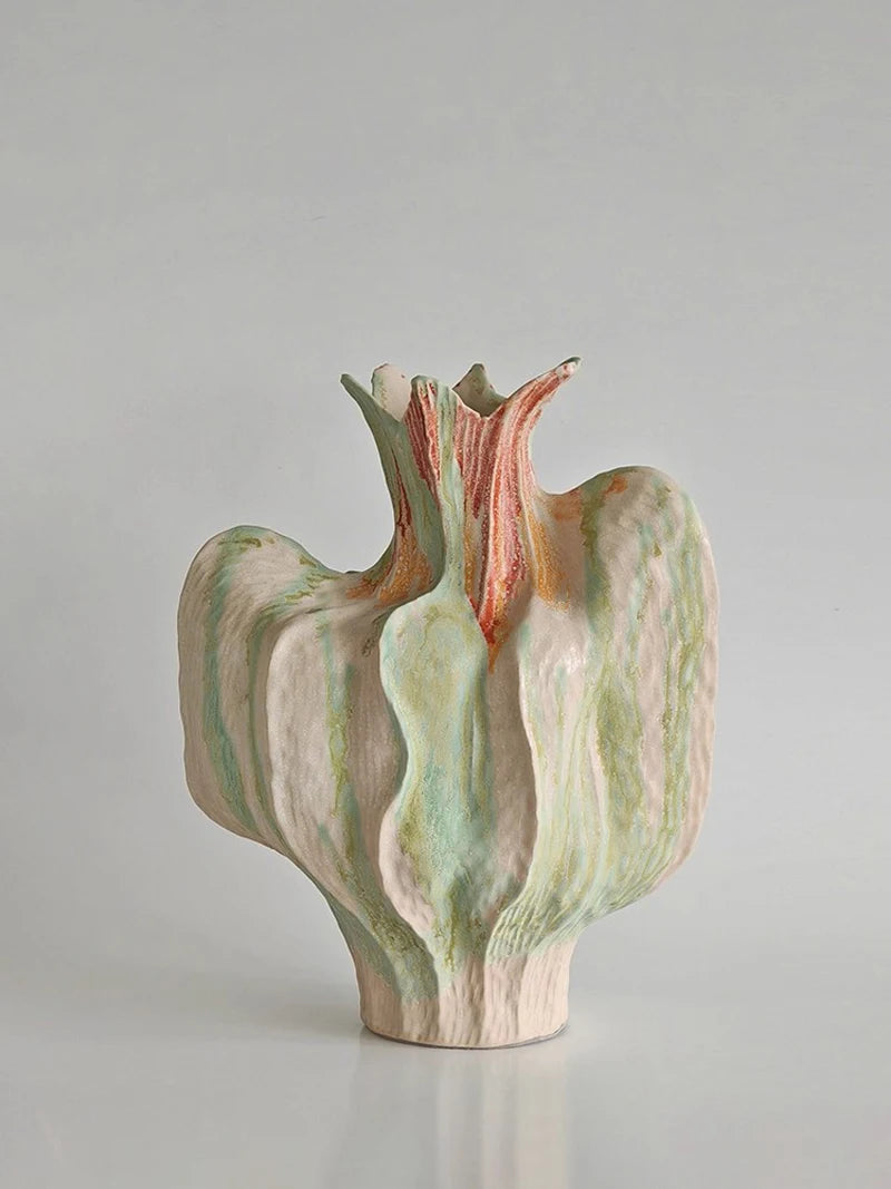 Vase en céramique abstrait fait à la main